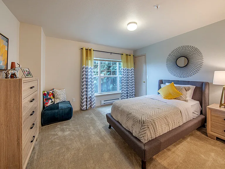 Spacious secondary rooms