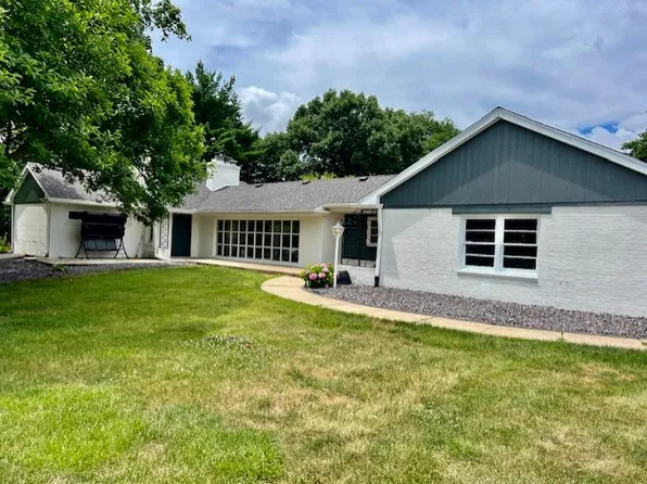 4827 N Knoxville Ave, Peoria, IL 61614