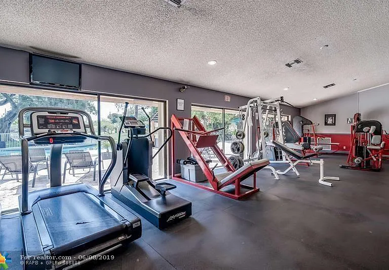 3076 S Oakland Forest Dr #503 — Photo 5