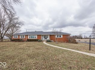 7838 W Us Highway 52, New Palestine, IN
