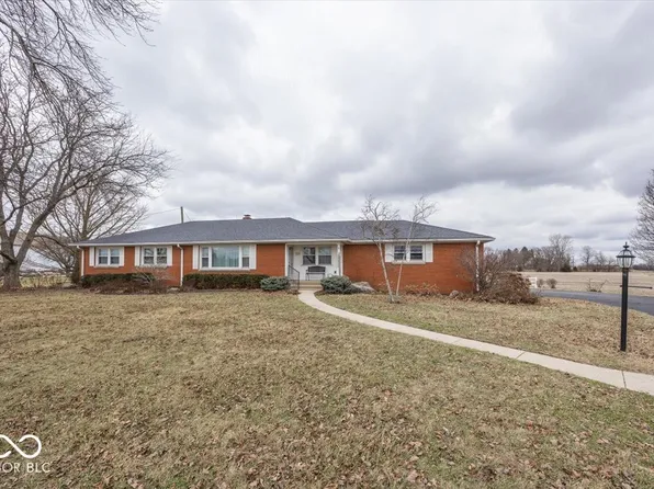 7838 W Us Highway 52, New Palestine, IN 46163