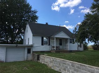 8202 Jacks Run Rd, Freeburg, IL 62243