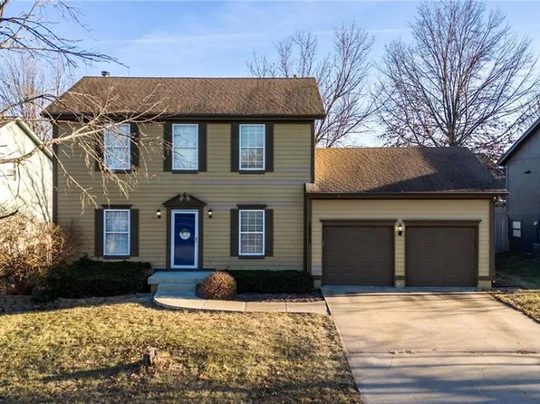 16515 W 153rd St, Olathe, KS 66062