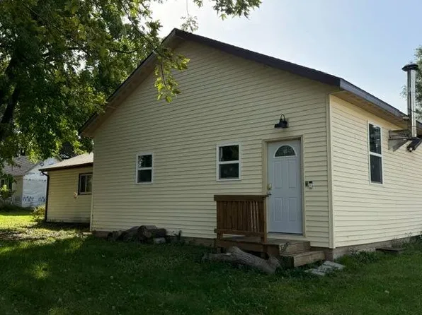 604 Main St, Pukwana, SD 57370