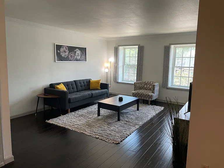 361 N Post Oak Ln #341 — Photo 10