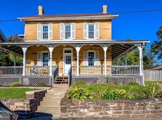 23 & 25 W Walnut St, Souderton, PA 18964