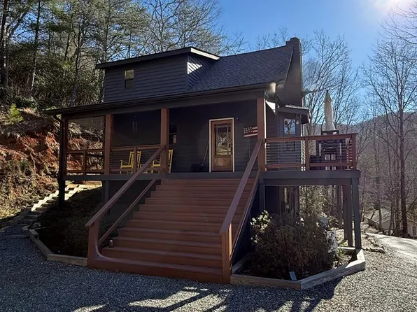 2441 Bill Brown Cv, Hiawassee, GA 30546