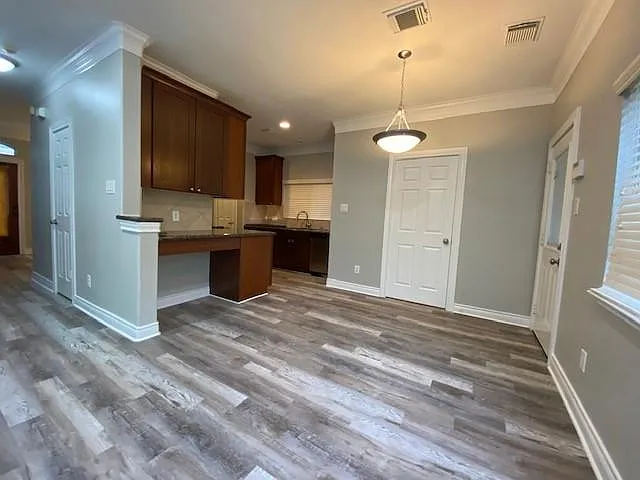 3415 Clearview Cir — Photo 7