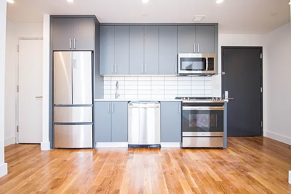 Rented by Nooklyn NYC LLC | media 76