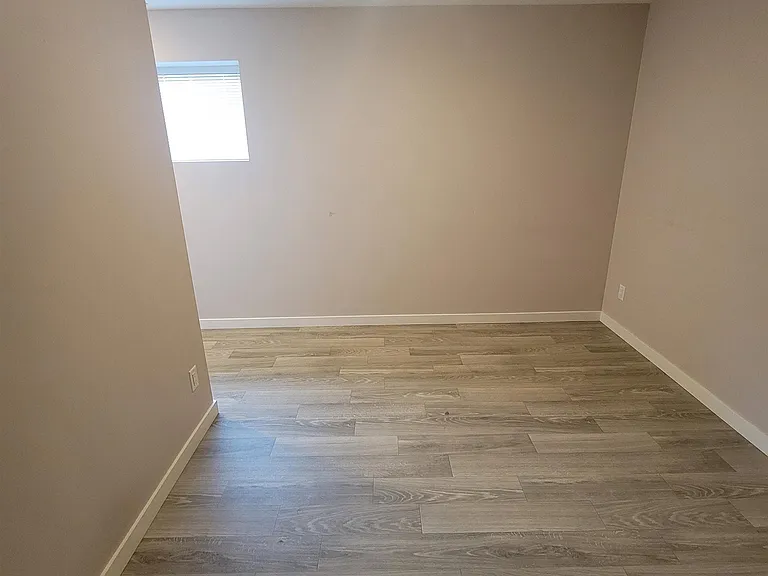 15924 Buena Vista Ave #LOWER — Photo 9