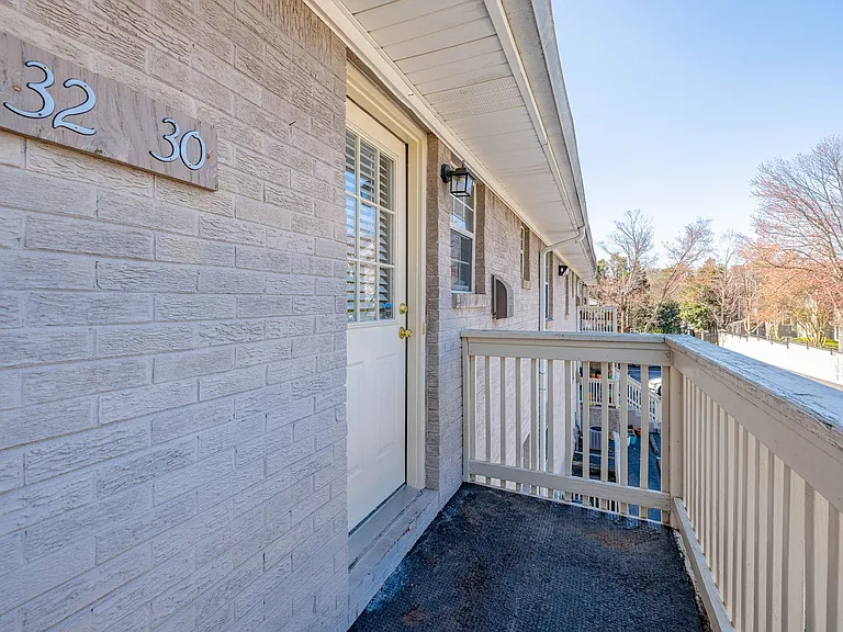 Peachtree Hills Court | Where Atlanta's Energy Meets Timeless Charm — Photo 1
