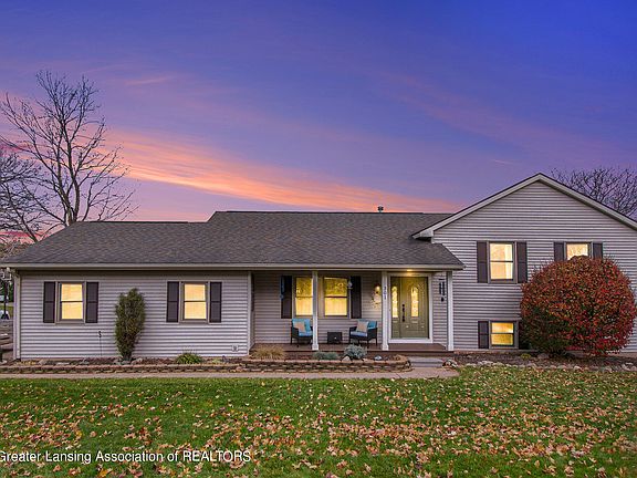 2nd image of 301 E Herbison Dr