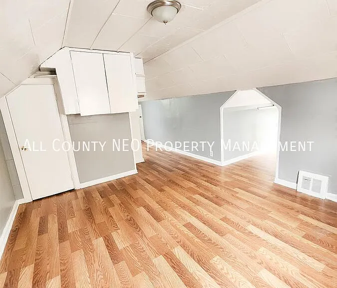 16409 Cloverside Ave — Photo 16