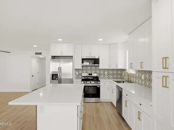 5222 W HATCHER Road, Glendale, AZ 85302