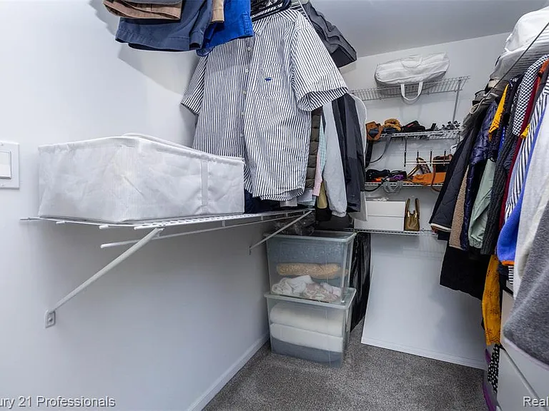 57 Kaprol Dr — Photo 23
