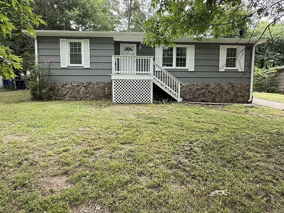 1317 5th Pl NW