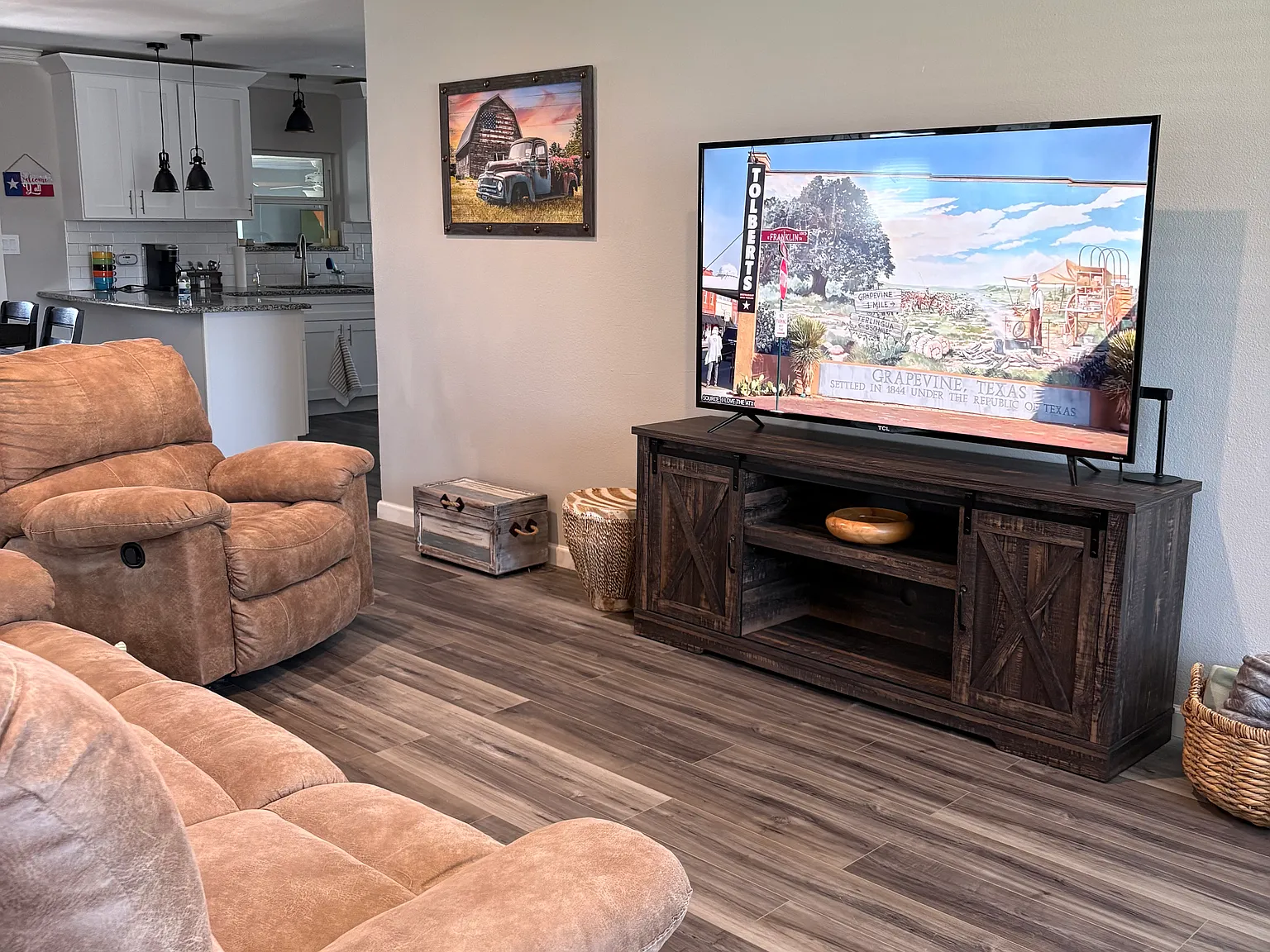 3 bed, $4,000 — Photo 3