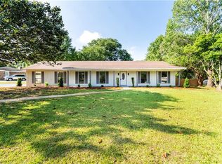 2549 Meadowview Dr, Mobile, AL 36695