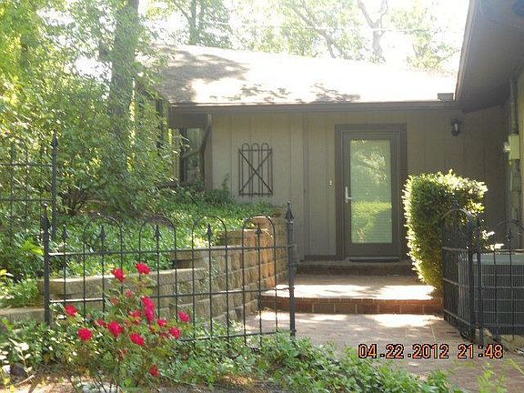 2nd image of 810 Dodson Ln