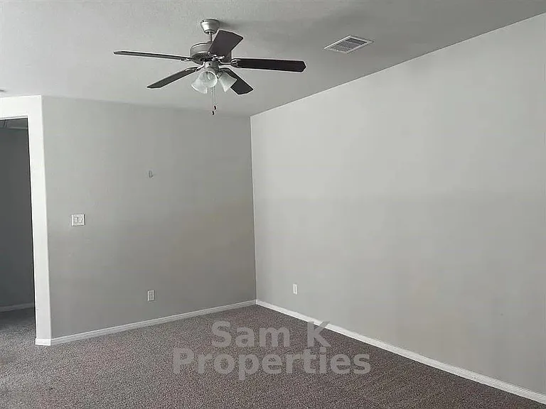 3413 Harvest Meadow Ln — Photo 16