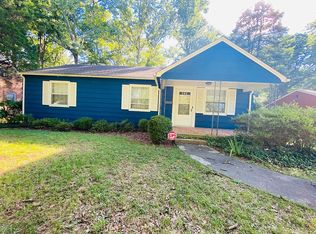 1336 Brookwood Dr, Winston Salem, NC 27106
