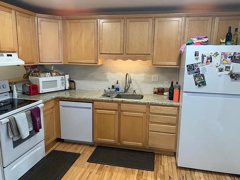 4472 Greenbriar Blvd — Photo 8