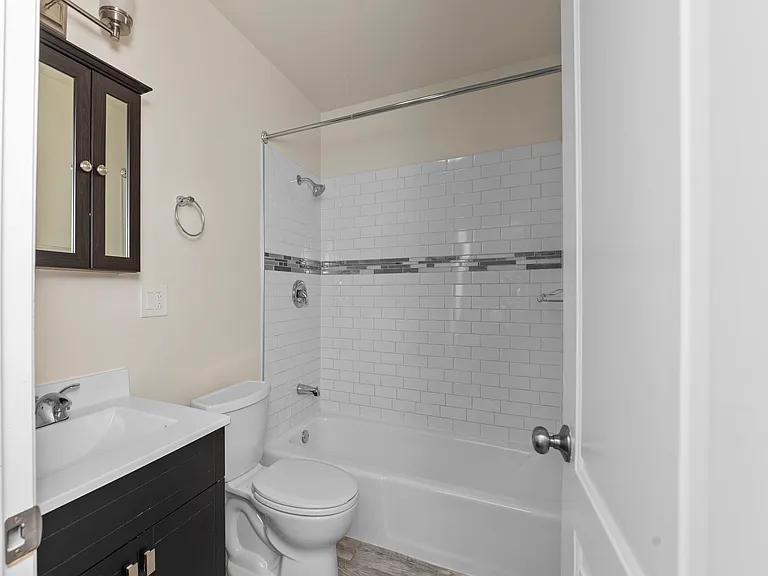 915 W Waveland Ave #917-3A — Photo 9