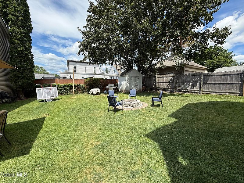 4th image of 232-234 Locust Avenue