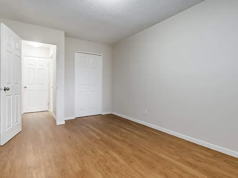 26 Maxwell Cres — Photo 19
