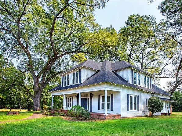 21564 N State Highway 27, Dardanelle, AR 72834