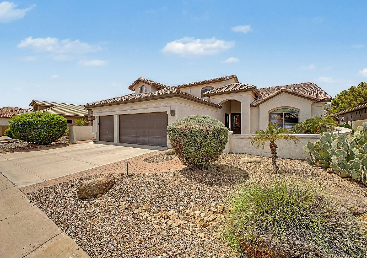 Golf Course property with Private pool/spa — Photo 3