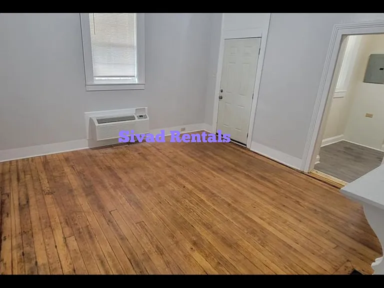 505 E Walnut St #A — Photo 8
