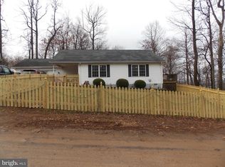 129 Forest Dr, Chester Gap, VA 22623