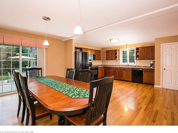 Eat-in Kitchen/Dining