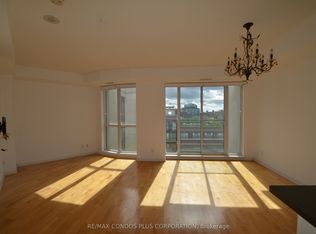 18 Beverley St #801, Toronto, ON M5T3L2
