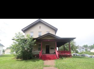 328 E 14th St APT 4, Davenport, IA 52803