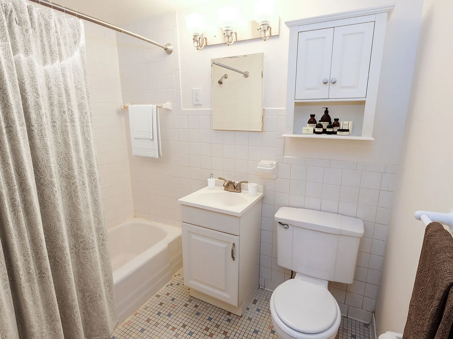 Randolph Apartments — Photo 4