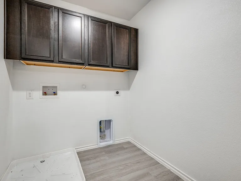 3537 Brentwood Dr — Photo 7
