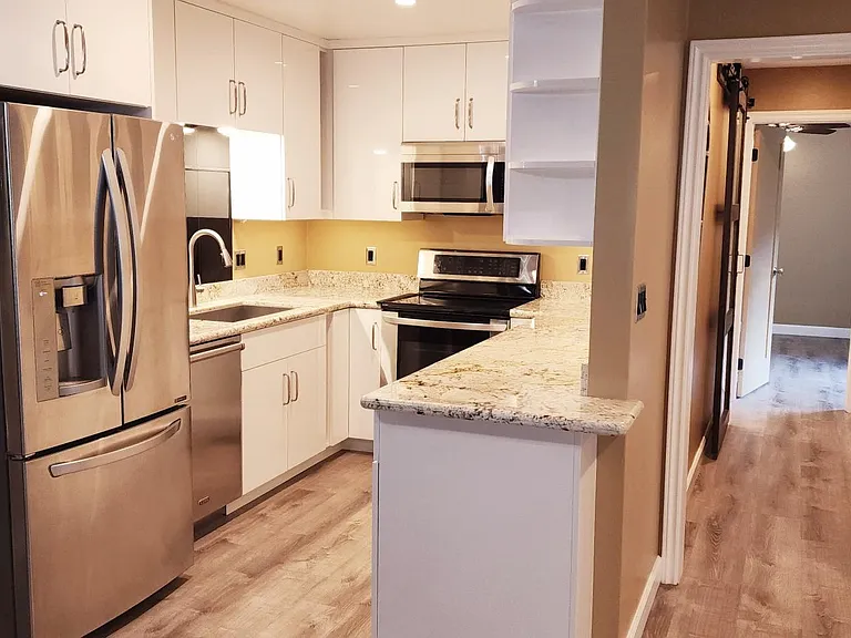 47 Dearborn Pl #31 — Photo 12