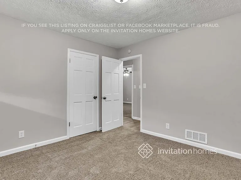835 Brompton Ct — Photo 13