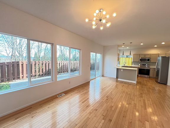 5th image of 4113 S 220th Pl
