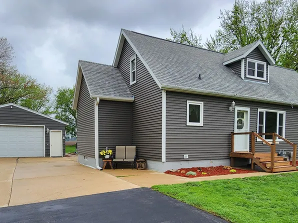 22341 570th Ave, Austin, MN 55912