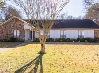 6847 Neshoba Rd, Memphis, TN 38120