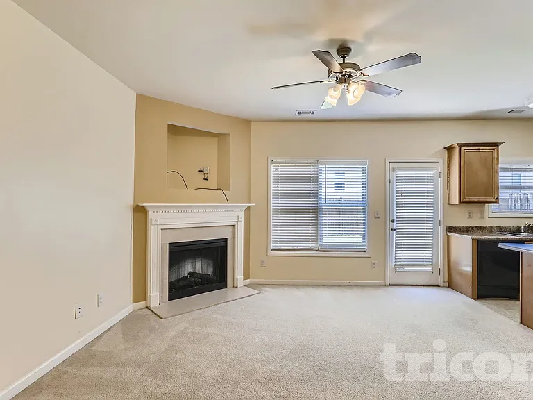 281 Oakland Hills Way — Photo 16
