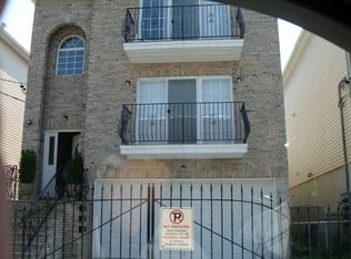 39-41 Seabury St, Newark, NJ 07104