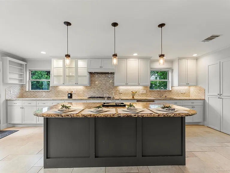 14115 River Forest Dr — Photo 13