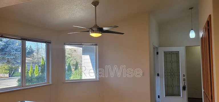 1267 Ironwood Dr — Photo 17