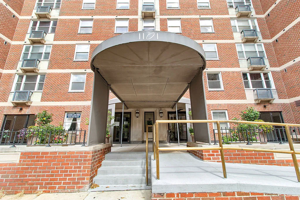 2 bed, 1195 sqft, $1,850 — Photo 4