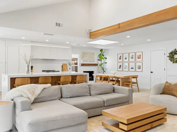 25271 Grissom Rd, Laguna Hills, CA 92653