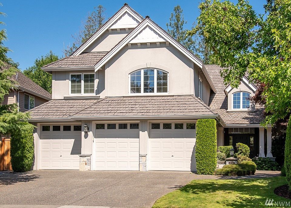 1st image of 4208 194th Pl NE